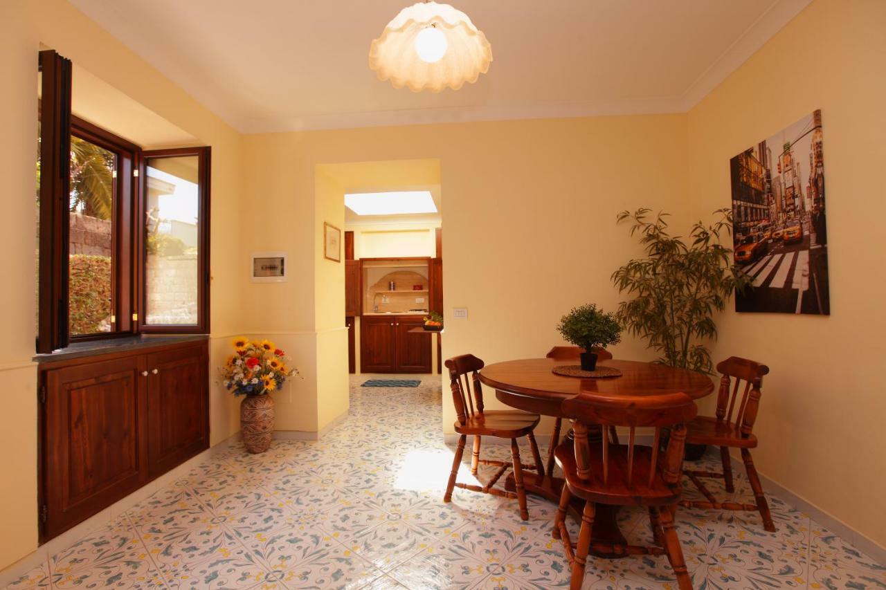 فيلا Casa Pozzillo سانتّانييلّو المظهر الخارجي الصورة